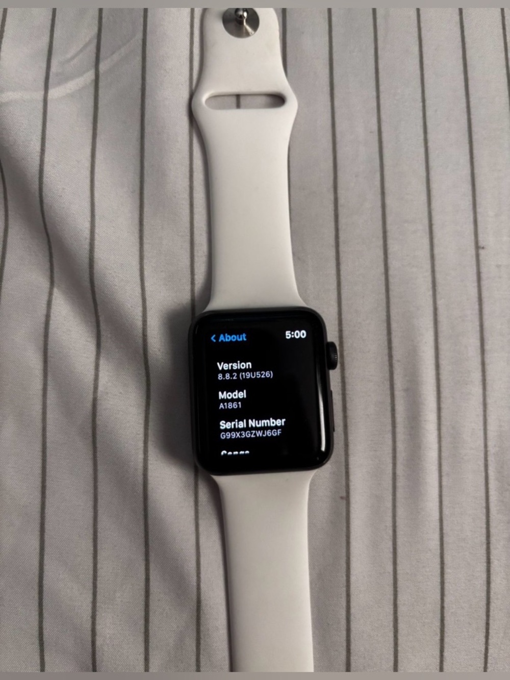 Apple Watch And Charger Series 3, Model
A1861, Version 8.8.2 (19U526)